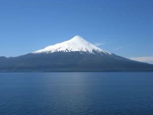 volcan-osorno-lake-llanquigue-Chile